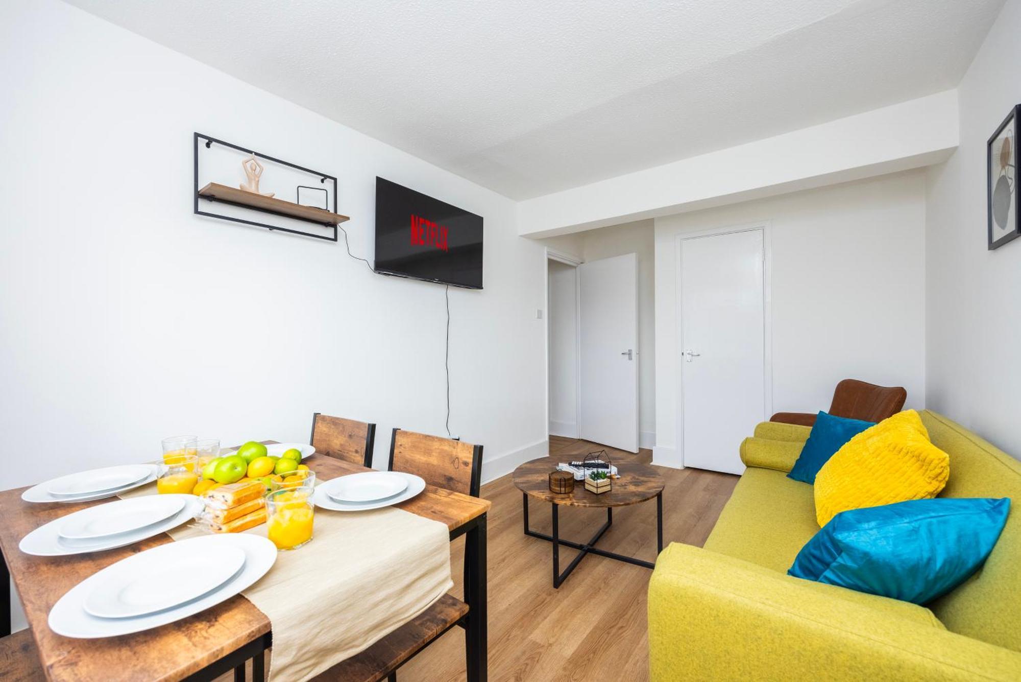 Excel O2 Stunning Large 3 Bedroom Apartment With Balcony لندن المظهر الخارجي الصورة